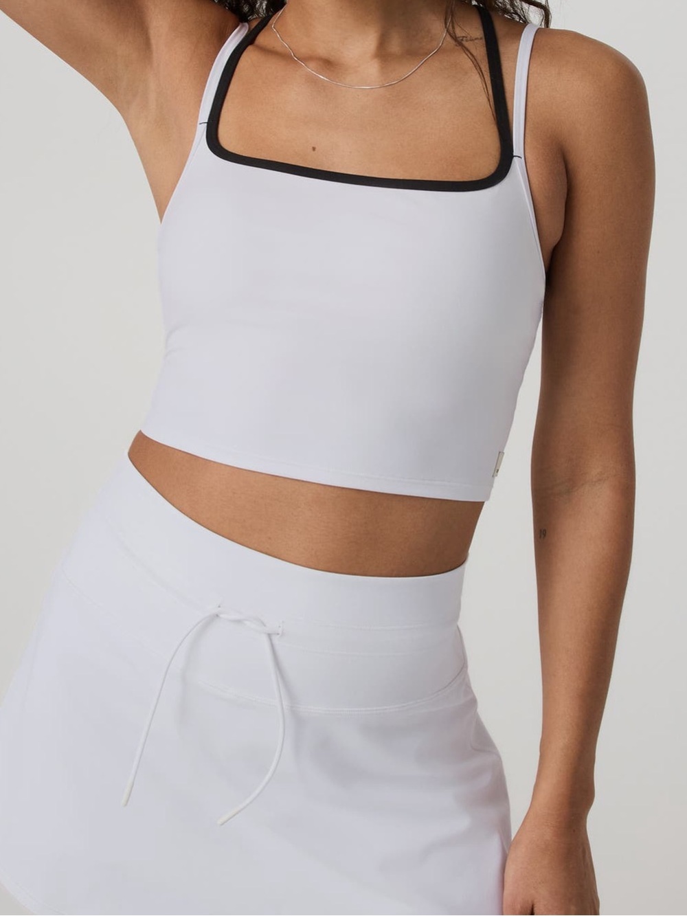 Vuori Daily Layered crop Tank White black